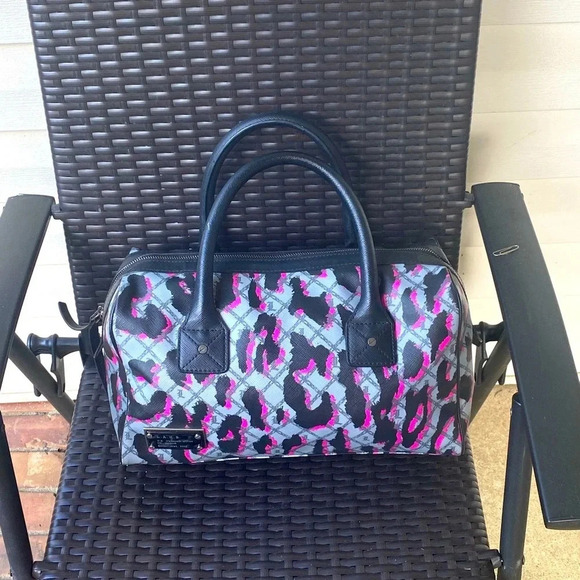 L.A.M.B. By Gwen Stefani Satchel - Picture 4 of 15